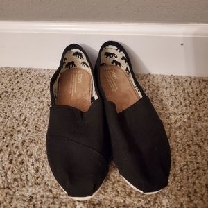 NWOT TOMS BLACK CANVAS CLASSIC ALPARGATA US8.5W